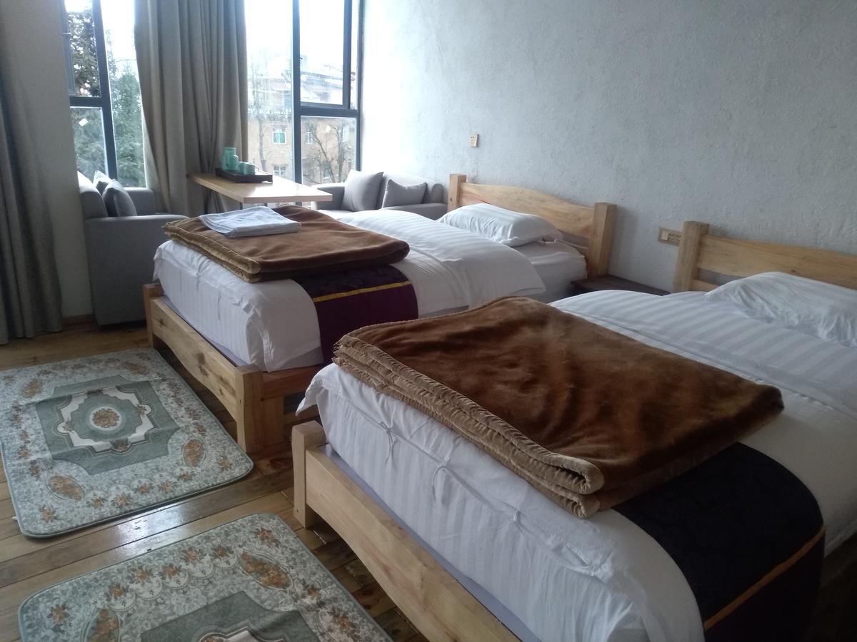 Jacky'S Guesthouse Kreis Yuanyang Exterior foto